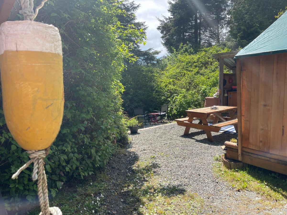 So Damn Lucky Glamping Hotel Ucluelet Buitenkant foto