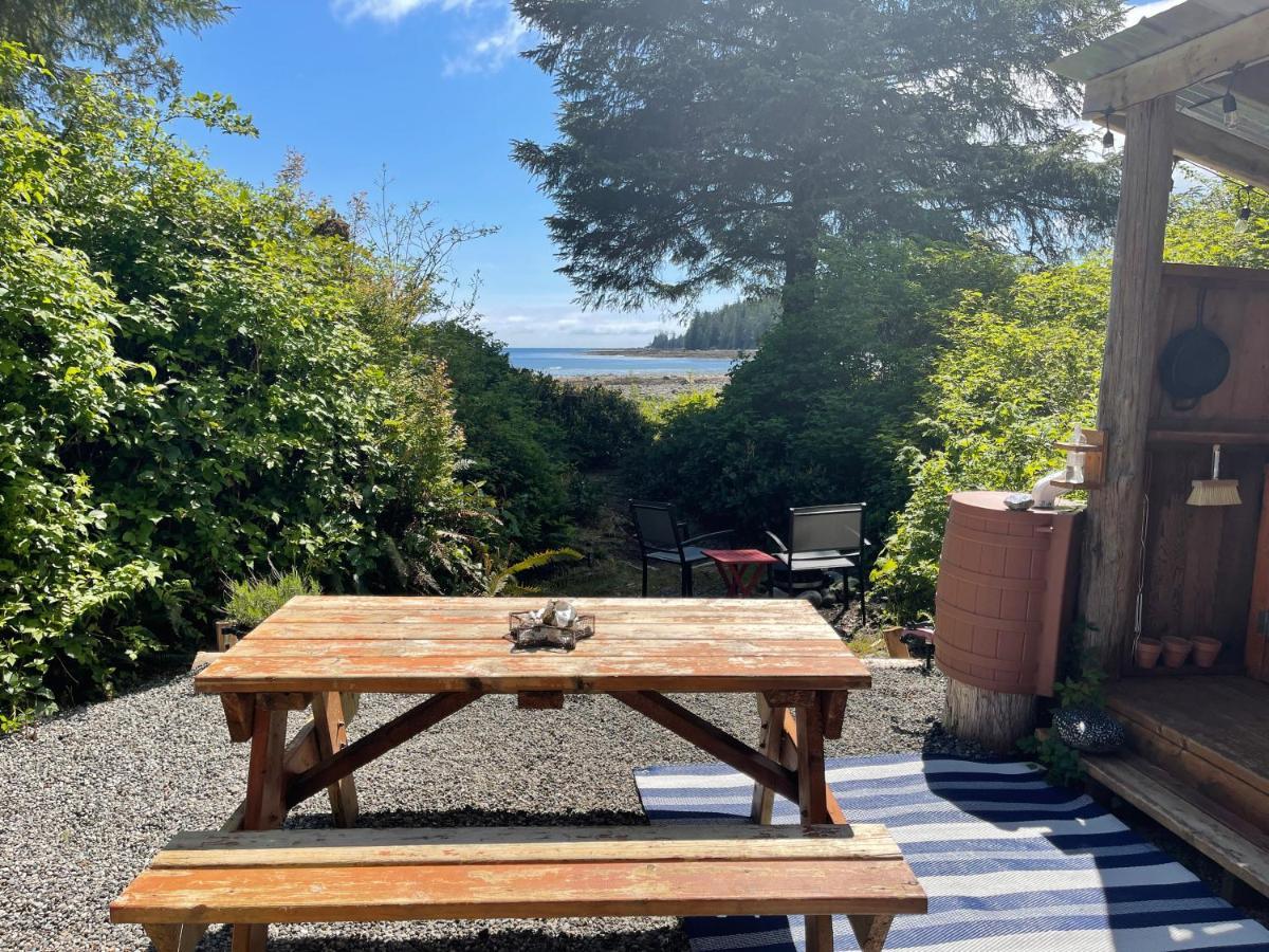 So Damn Lucky Glamping Hotel Ucluelet Buitenkant foto