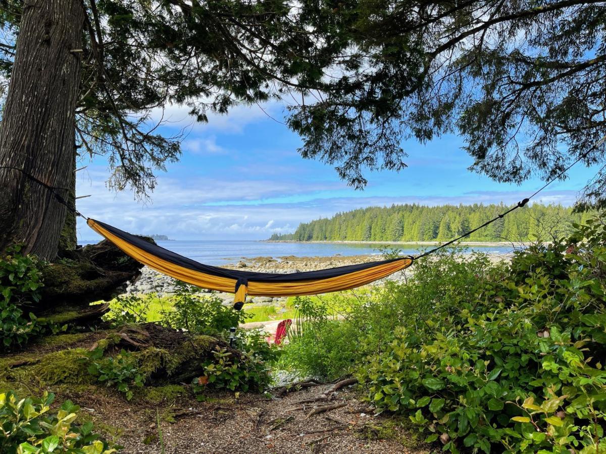 So Damn Lucky Glamping Hotel Ucluelet Buitenkant foto