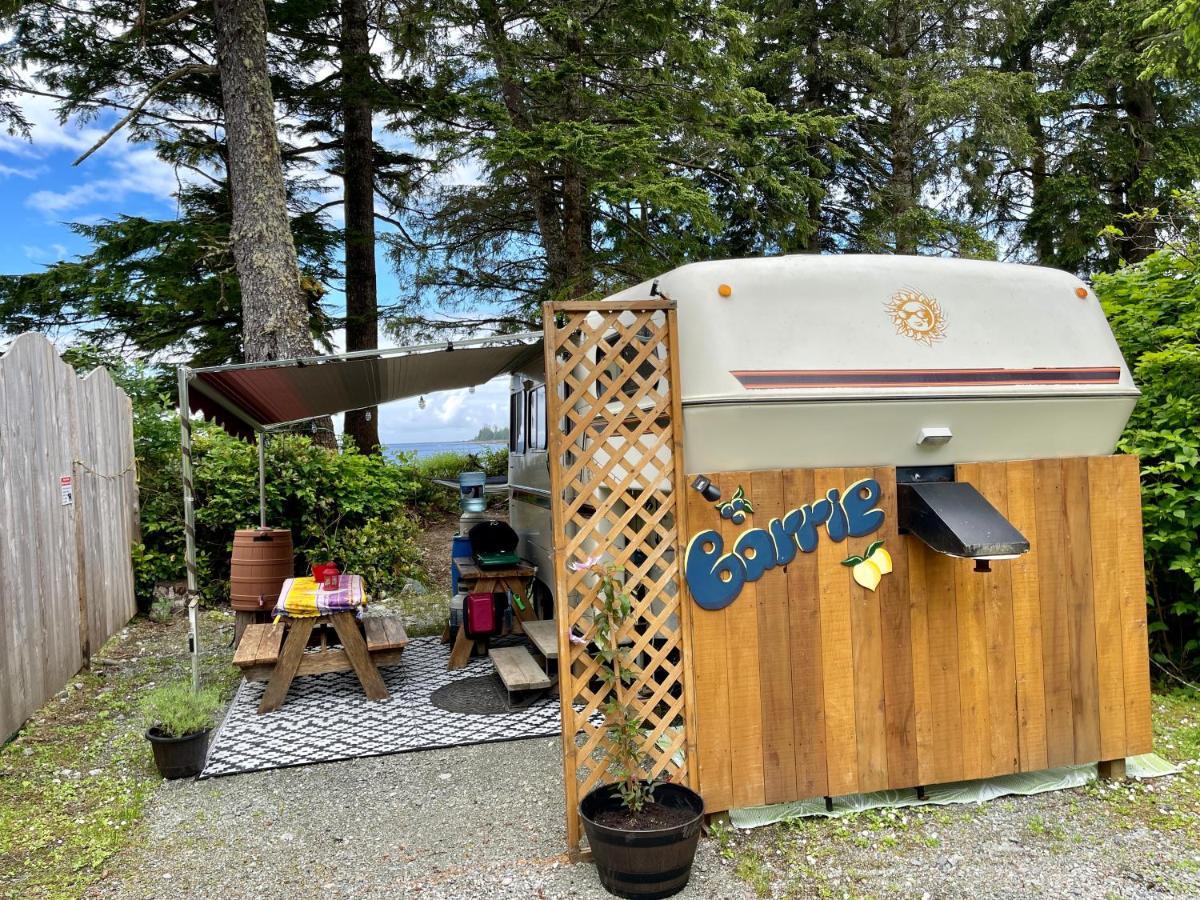 So Damn Lucky Glamping Hotel Ucluelet Buitenkant foto