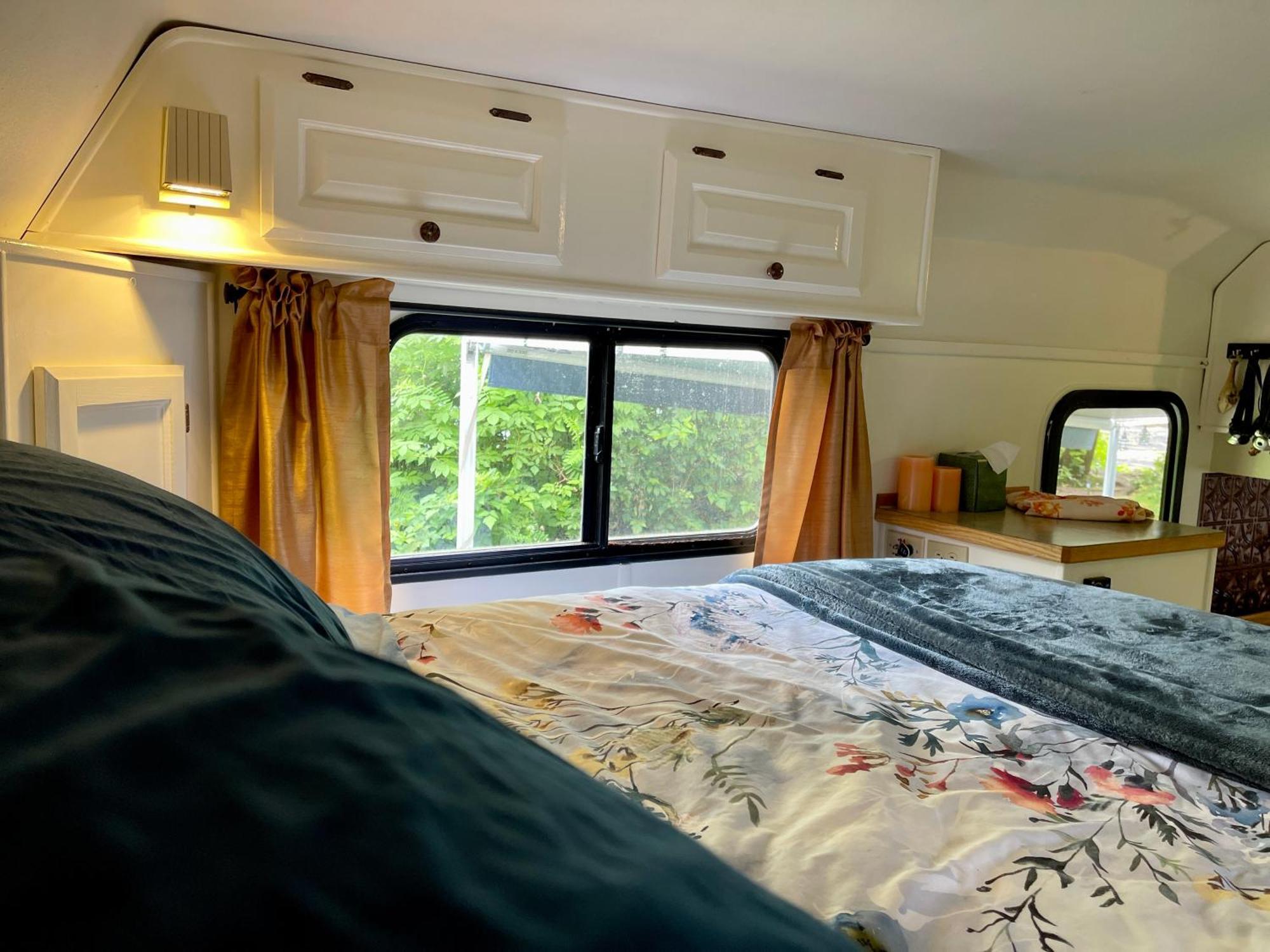 So Damn Lucky Glamping Hotel Ucluelet Buitenkant foto