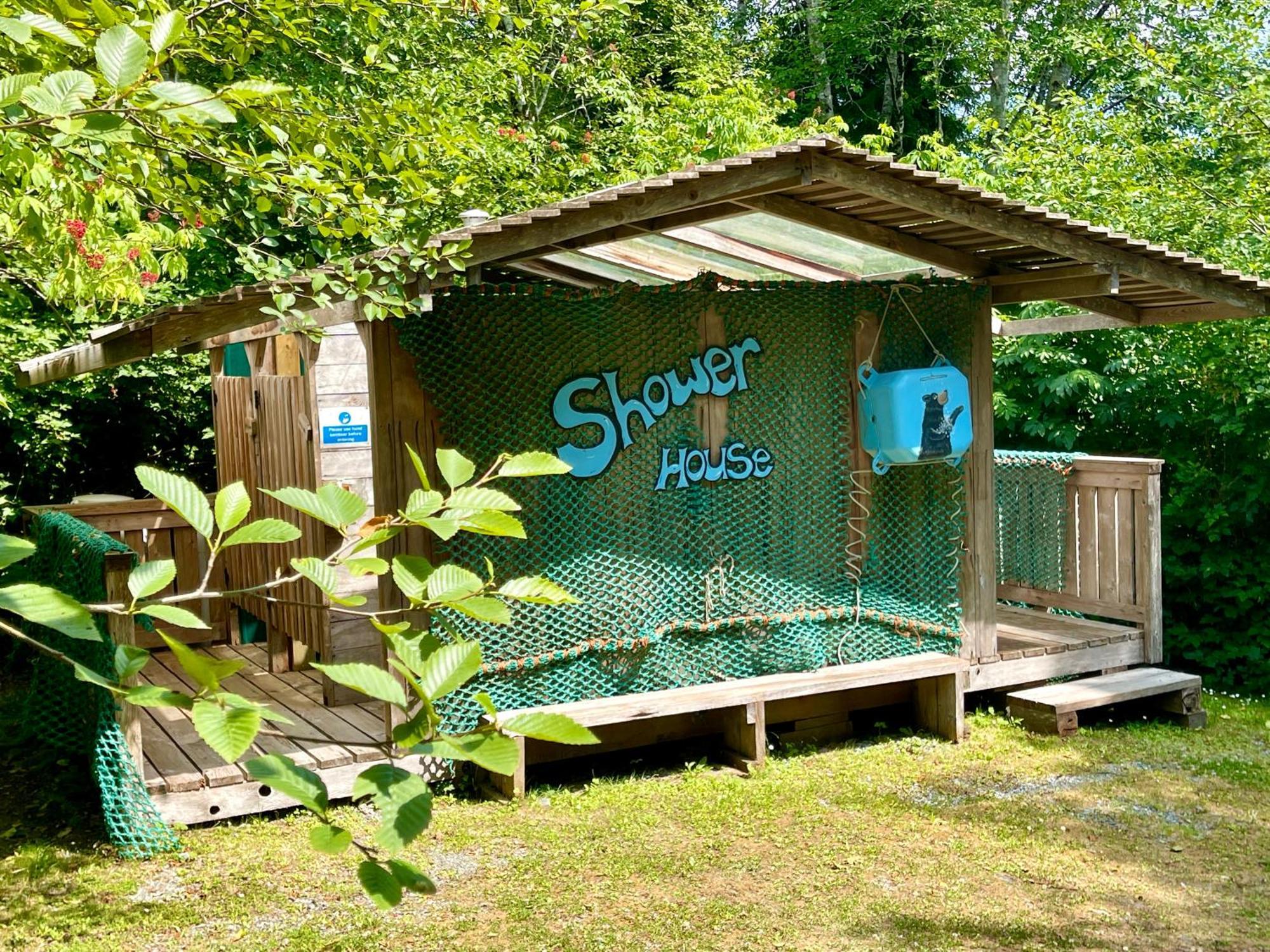 So Damn Lucky Glamping Hotel Ucluelet Buitenkant foto