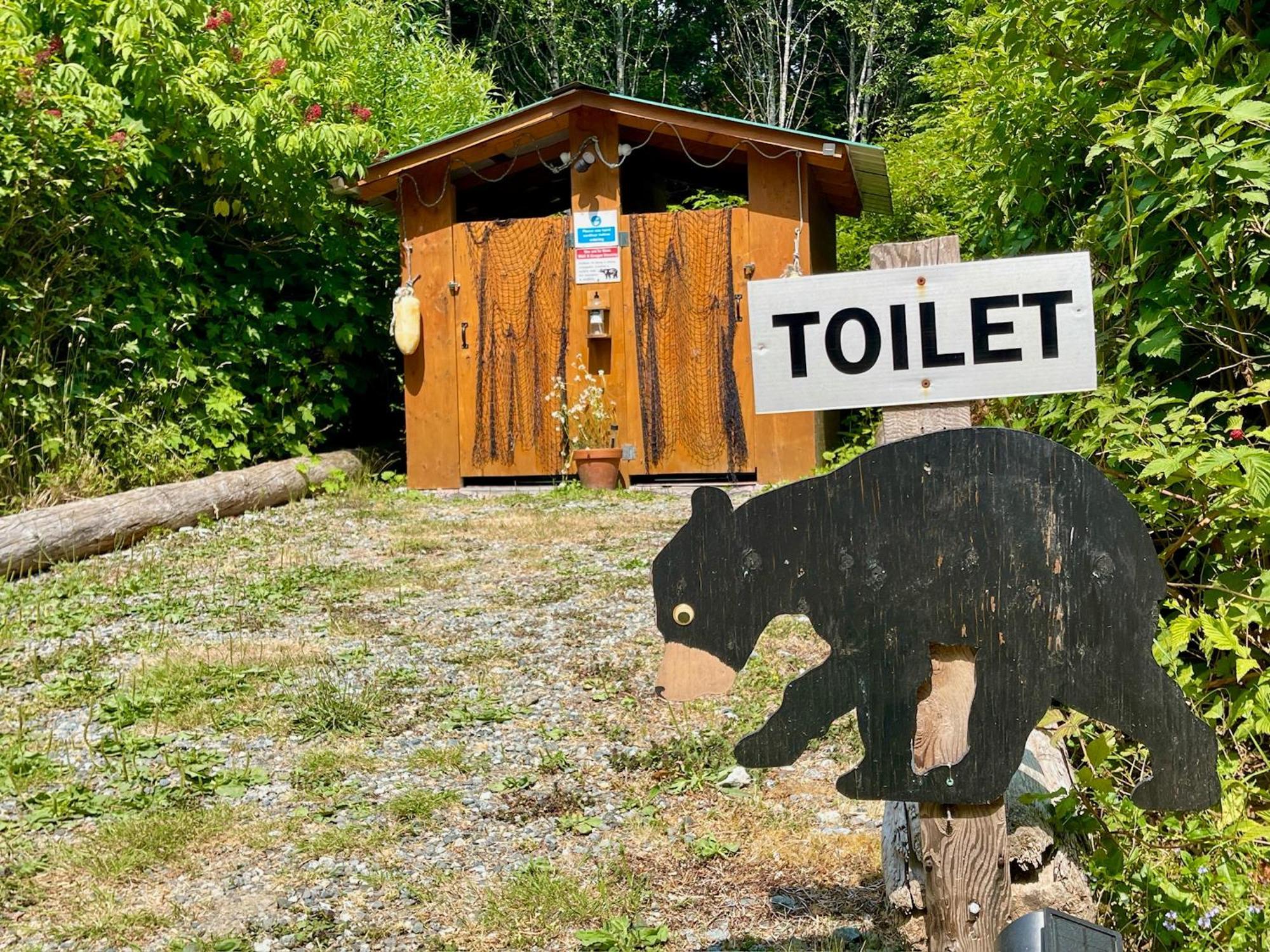 So Damn Lucky Glamping Hotel Ucluelet Buitenkant foto
